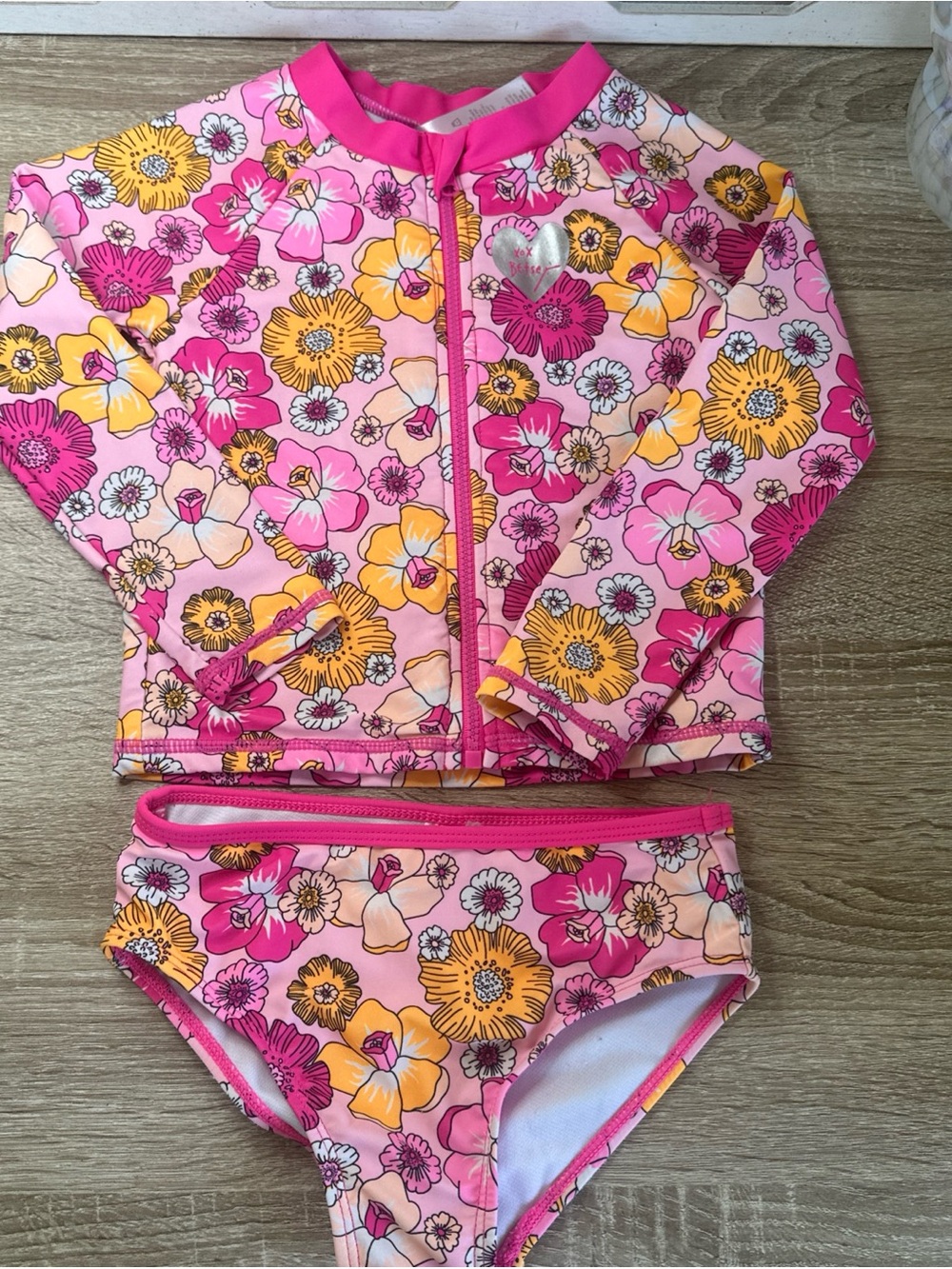 Betsy Johnson Floral 2pc Rashguard Size 4 Some Piling On Booty